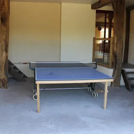 De Charme Avec Cheminée, Terrasse Et Garage à - Fr-1-585-10 *