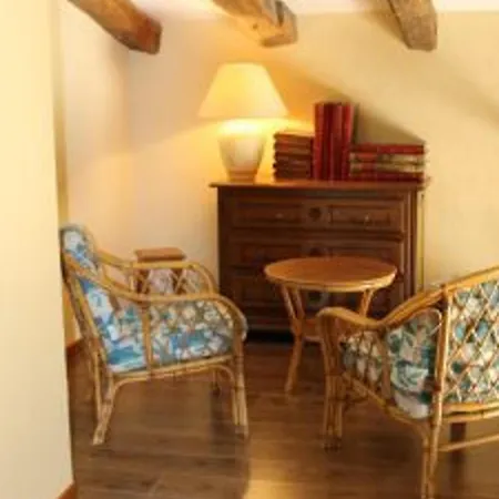 De Charme Avec Cheminee, Terrasse Et Garage A - Fr-1-585-10 Holiday home