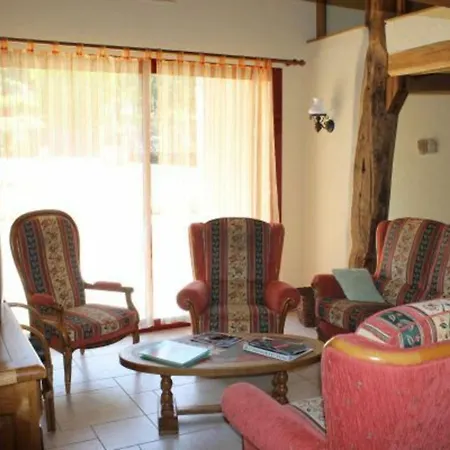 De Charme Avec Cheminee, Terrasse Et Garage A - Fr-1-585-10 Brixey-aux-Chanoines