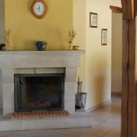 Casa di campagna De Charme Avec Cheminée, Terrasse Et Garage à - Fr-1-585-10