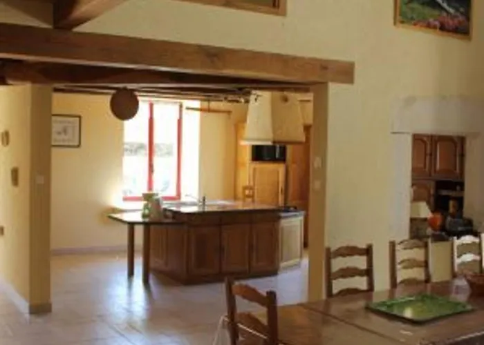 De Charme Avec Cheminee, Terrasse Et Garage A - Fr-1-585-10 Brixey-aux-Chanoines